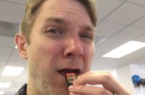 Nintendo сделала картриджи Switch неприятными на вкус